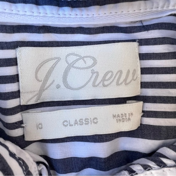 J.Crew: Classic-fit Short-sleeve
Lightweight Cotton Women Size 10 - Picture 7 of 8